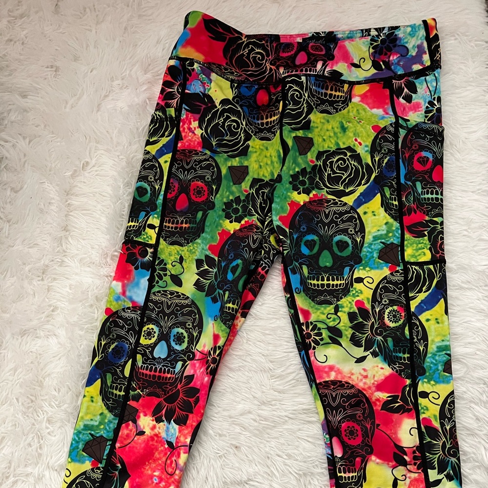 CVG Tye Dye Skull Capri Leggings